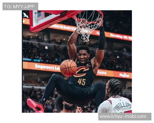 米切尔下半场狂砍27分全场36分5篮板9助攻2抢断助球队逆转胜利